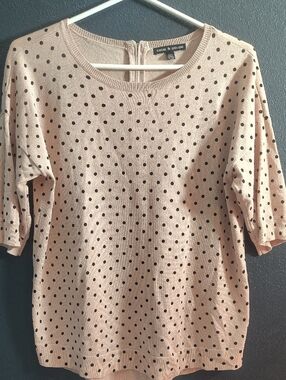 Cable & Gauge Summer Casual Cream Short Sleeve Polka Dot Knit Tee